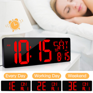 Alarm clock with snooze function