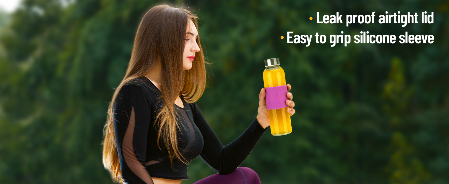 Zukro Glass Juice Bottles with Lids and sleeve for Juicing 18 oz, Clear Glass Water Bottles