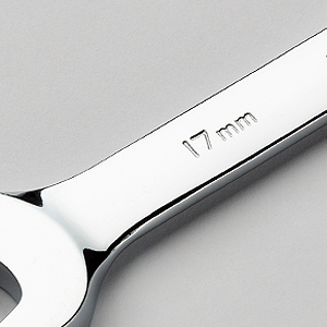 Ratcheting Combination Wrench - Metric Industrial Grade Cr-V Steel Gear Spanner in Polished Chrome