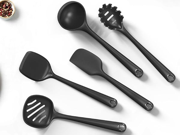 kitchen utensils