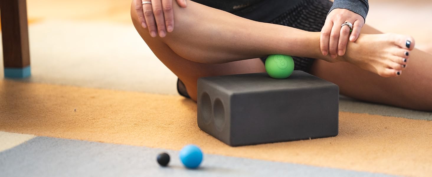 plantar fasciitis roller, foot relief, foot pain ball, foot massage ball, rad rounds