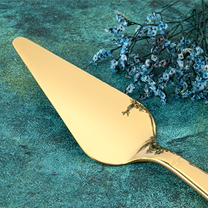 Cake Cutting Set Gold 300X300-1