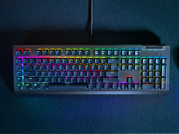6 Dedicated Macro Keys Customization and Control