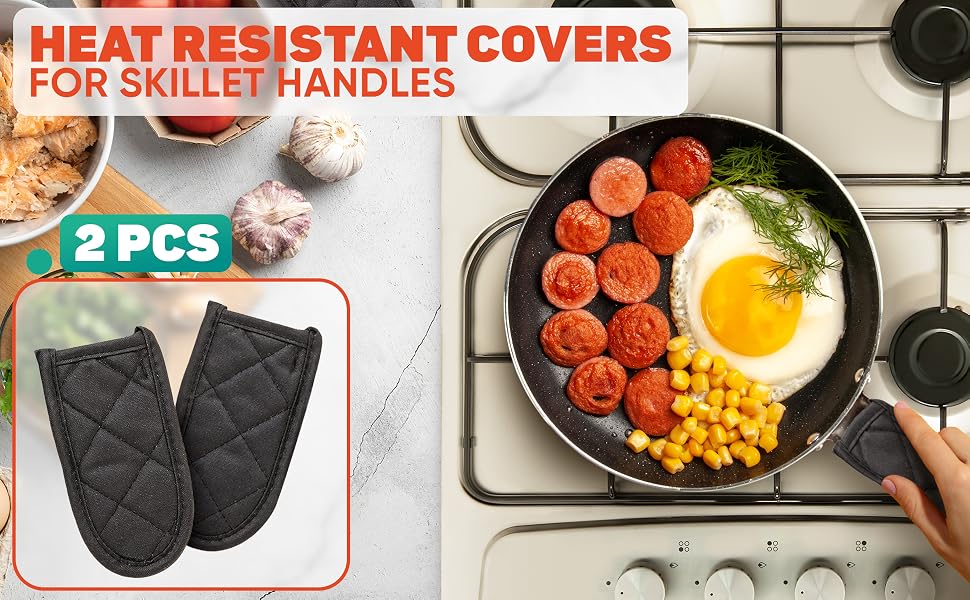 baking gift set mini cast iron skillet pot holders heat resistant oven mitts silicone heat resistant