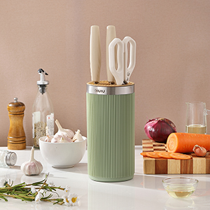 Knife Holder