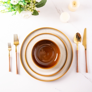 DINNERWARE SETS