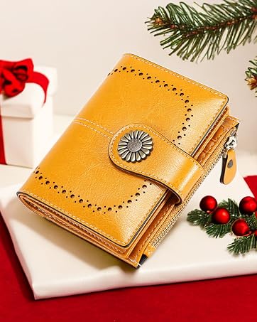 https://m.media-amazon.com/images/S/aplus-media-library-service-media/f67fda4a-c8a2-4f88-ae20-b7130e438619.__CR103,0,818,1024_PT0_SX362_V1___.png