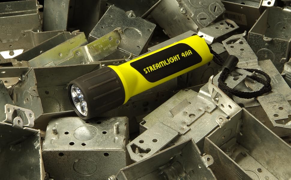Streamlight 4AA alkaline battery powered multiple LED flashlight ProPolymer handheld illumination