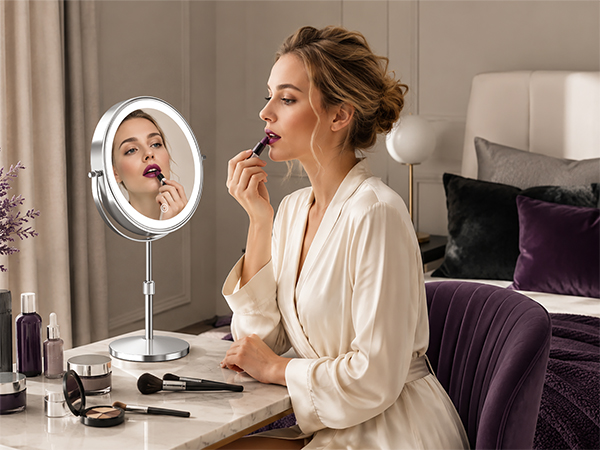 30X magnifying mirror for desk or table