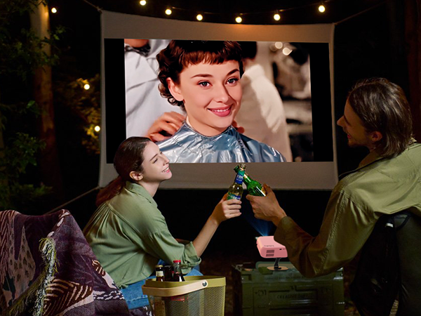 mini Projector outdoor