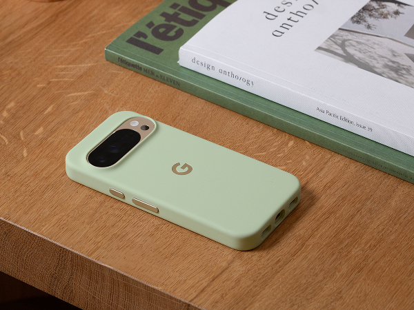 Made with soft silicone in bold colors that match your phone, this case feels as good as it looks.