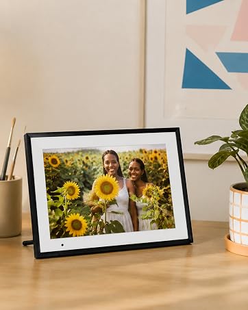digital picture frame