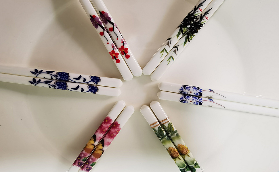 chopsticks holder