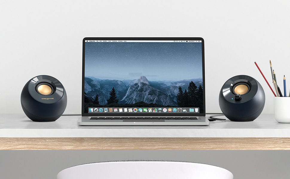 MINIMALISTIC 2.0 USB POWERED DESKTOP SPEAKERS WITH USB-C CONNECTIVITY