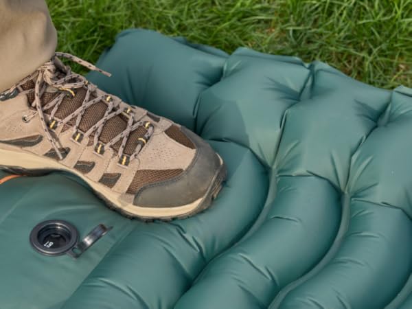 inflatable sleeping mat
