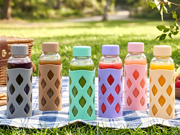 16oz glass water bottles with protective sleeve,leak proof,glass juice bottles with caps and straws