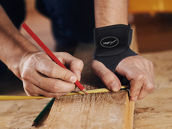 Ideal wrist brace for tendonitis, providing support, pain relief, and comfort.