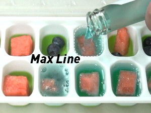 TRAY