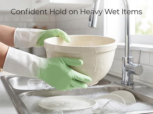 Pink-white gradient cleaning gloves, non-slip, waterproof, perfect for dishwashing and chores.