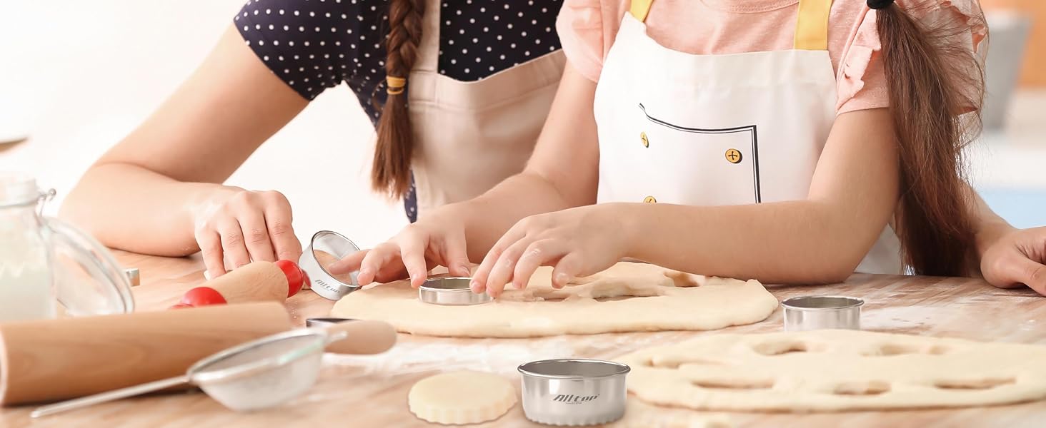 Biscuit Cutter