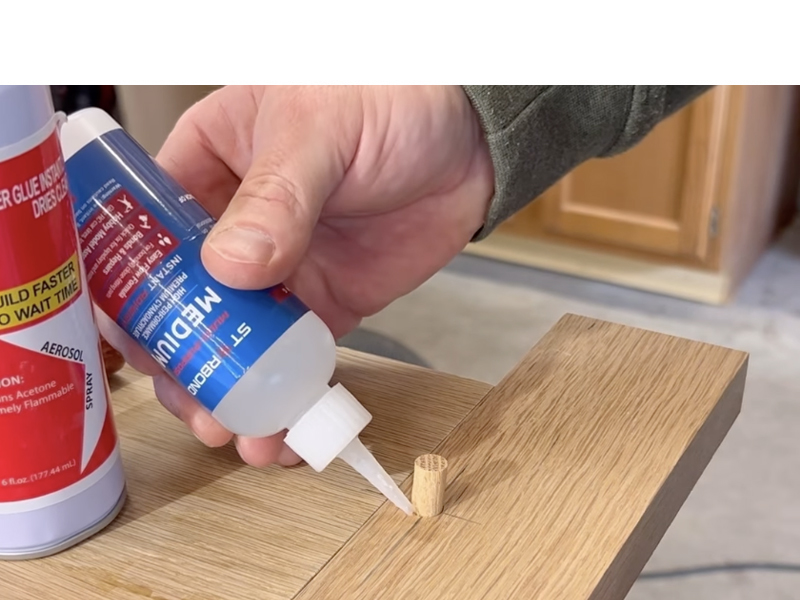 ca glue Medium