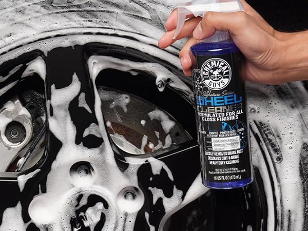 easily removes grime from wheels