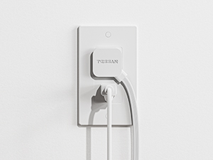 flat wall plug