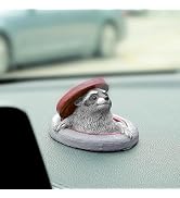 YGMONER Cute Resin Raccoon Figurine Peeking from Manhole - Car Dashboard Decorations, Garden