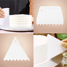 Cake edge pattern scraper
