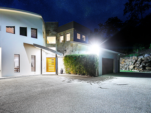 Onforu 2 Pack 100W LED Flood Light with Plug 700W Equiv