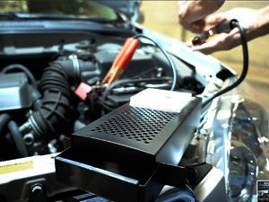 Works with 6 volt and 12 volt automobile batteries up to 1000 amps.