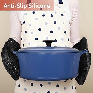 pot holders and oven mitts