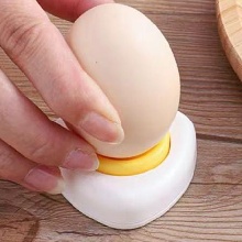 step 3: Egg with bigger head down on the stainless needle