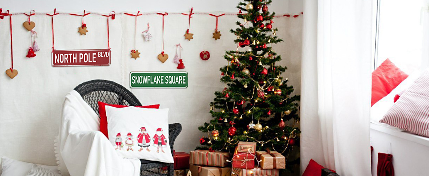 santa stop here sign outdoor