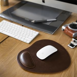 Londo Oval Leather Mouse Pad with Wrist Rest