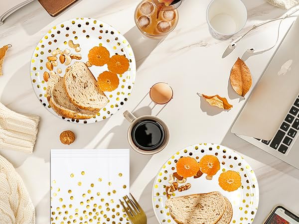 White and gold plates