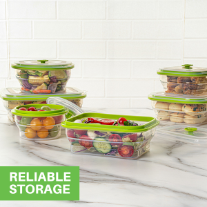 These collapsible food containers maximize your space and minimize the mess.