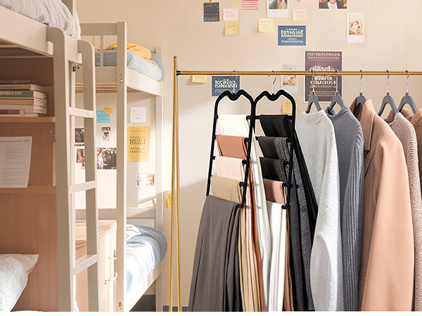 hangers space saving