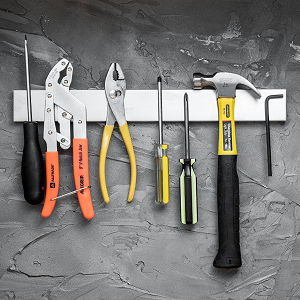 knife magnetic strip