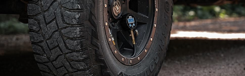 digital tire pressure gauge for car and motorcycle tires