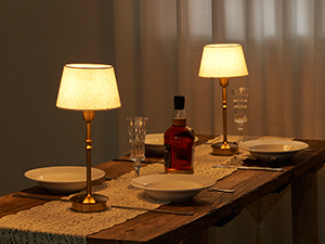 Dining table lamp