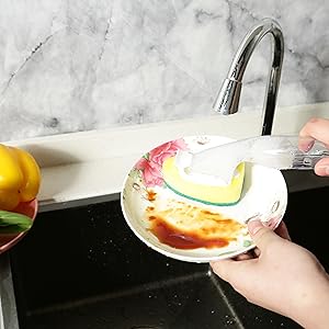 Easily clean heavy products such as kitchens, counters, and bathrooms.