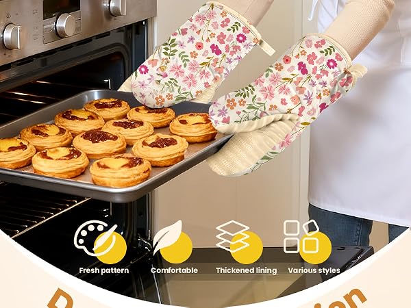 chiccrest Mini Oven Mitts Set