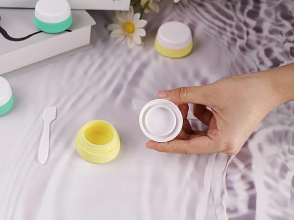 travel containers