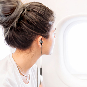 Airplane aircraft travel air engine noise block isolation quite comfortable comfort reduce long hour