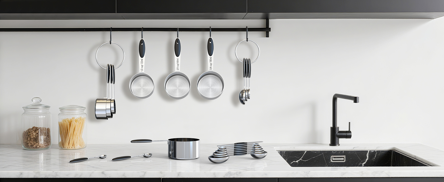 measuring cups