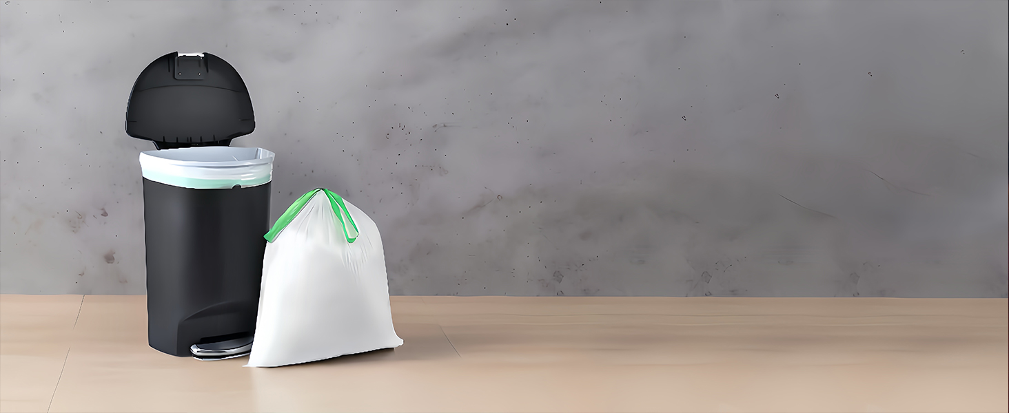 Fits standard 13-gallon cans. Clings to the rim so the bag stays in place