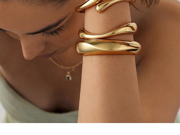 gold bracelets for women
