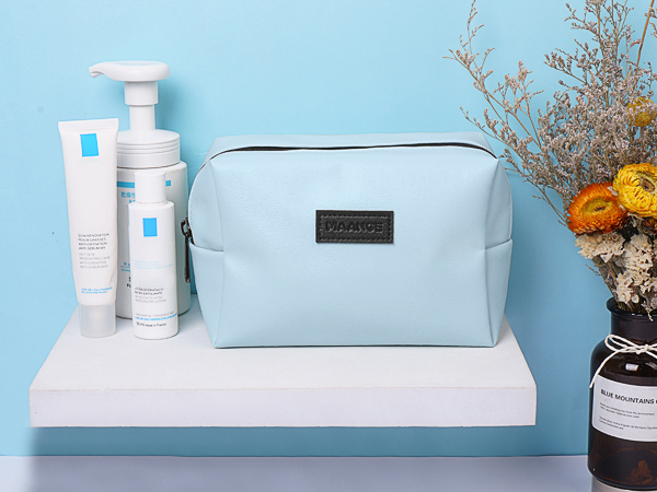 cosmetic bag