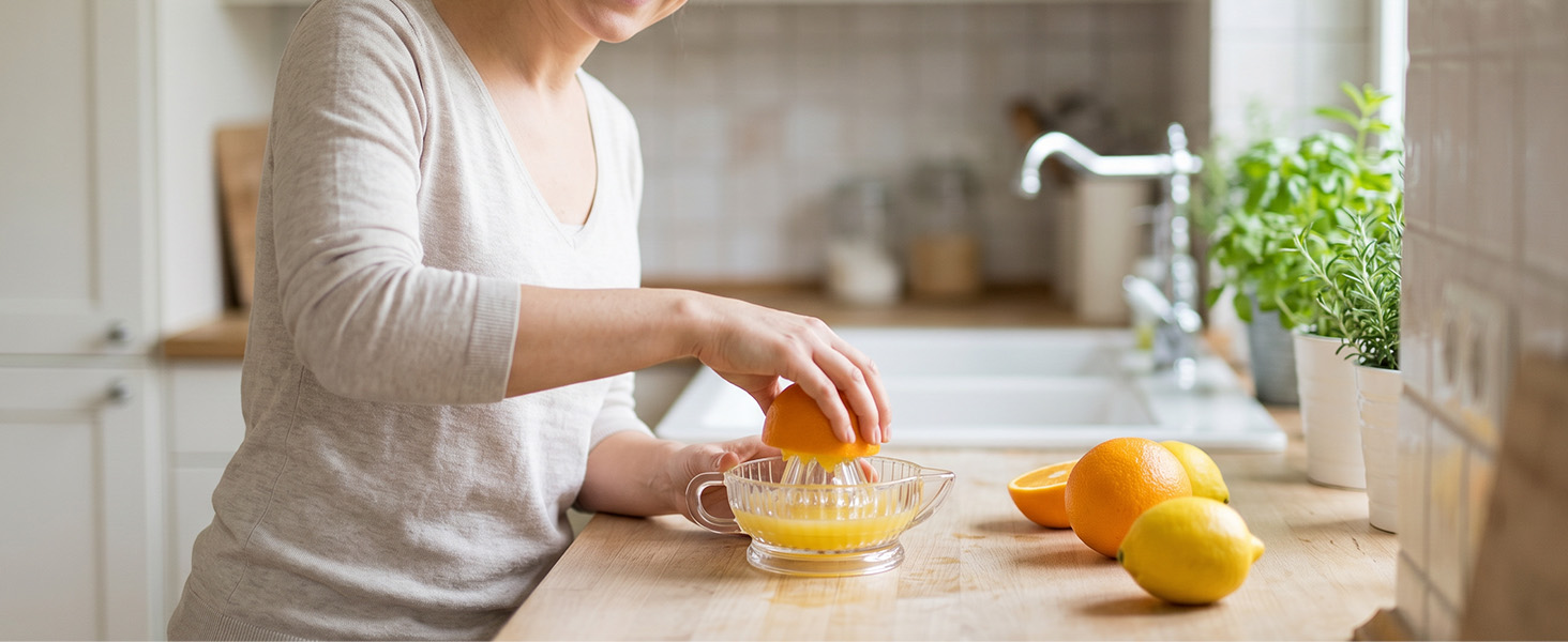 Manual Glass Lemon Squeezer Citrus Juicer Reamer